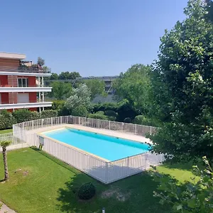 https://jardins-saint-bnezet.fr-provencehotel.com